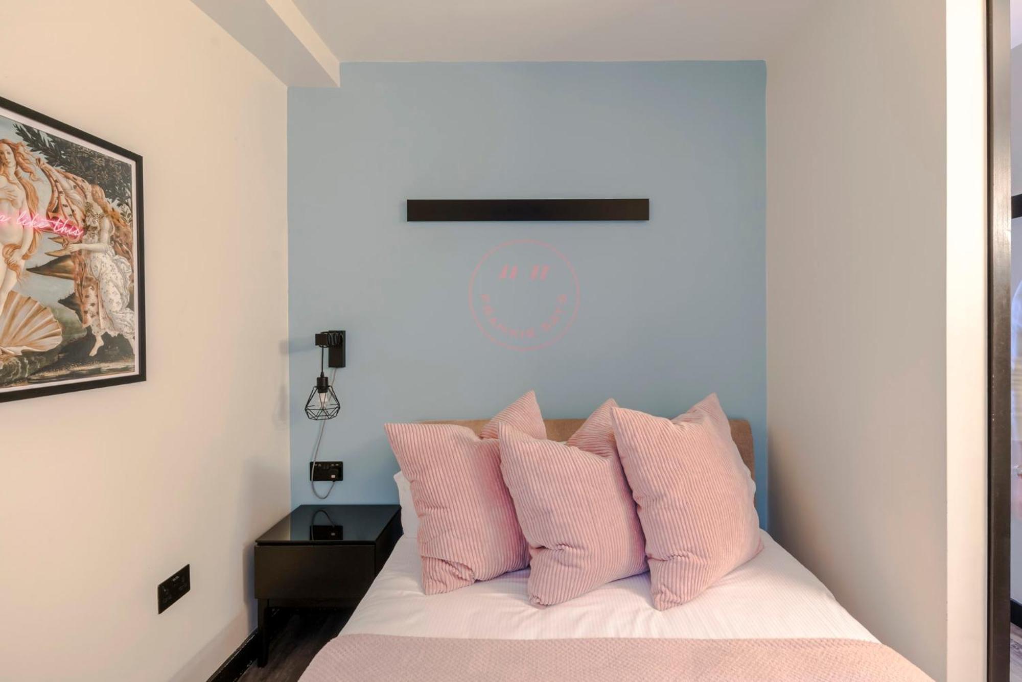 The Sassy - Soho - By Frankie Says Apartment London Exterior photo
